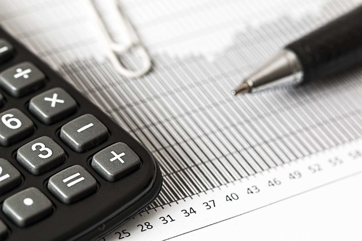 LIQUIDACIÓN DEL IMPUESTO, BASE IMPONIBLE, DEDUCCIONES Y TRIBUTACIÓN CONJUNTA